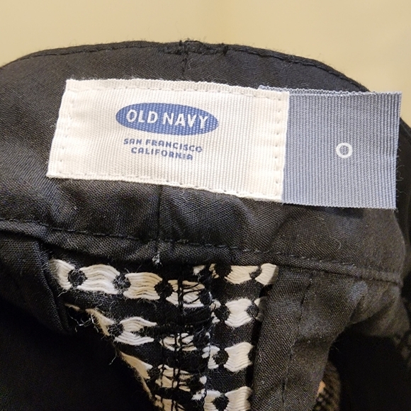 Old Navy black and white  polka Dot Cotton Blend  chino shorts size 0 - Picture 3 of 9